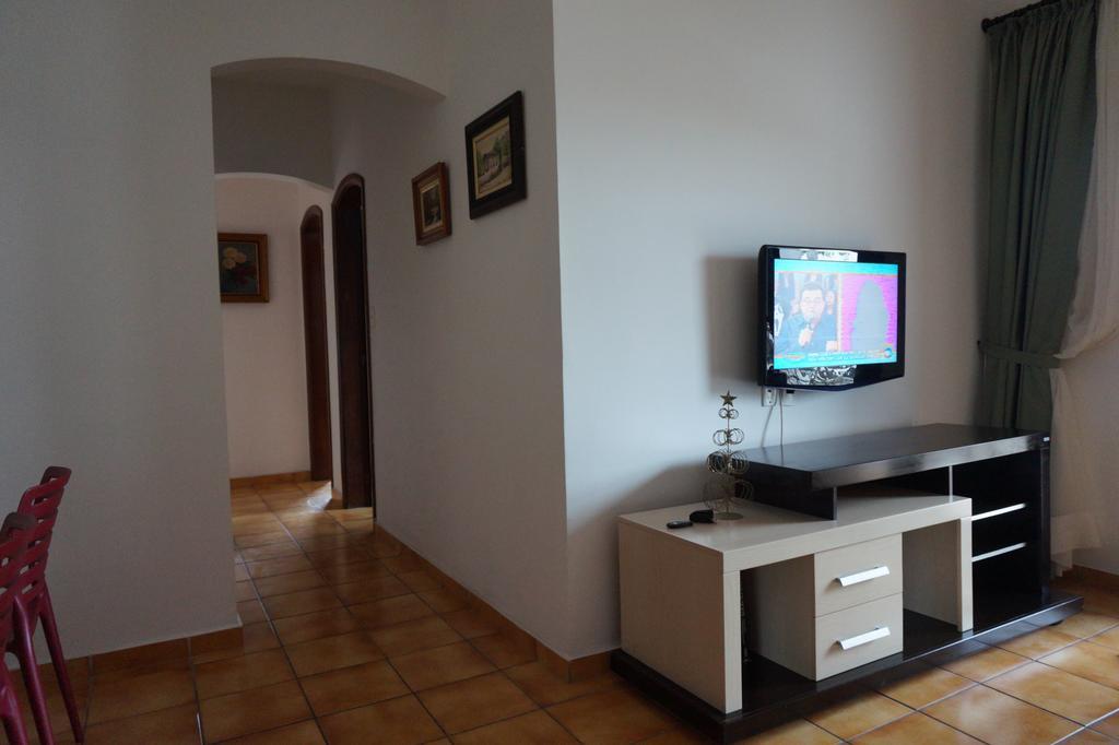 Apartamento Aureo Guenaga Guarujá Szoba fotó