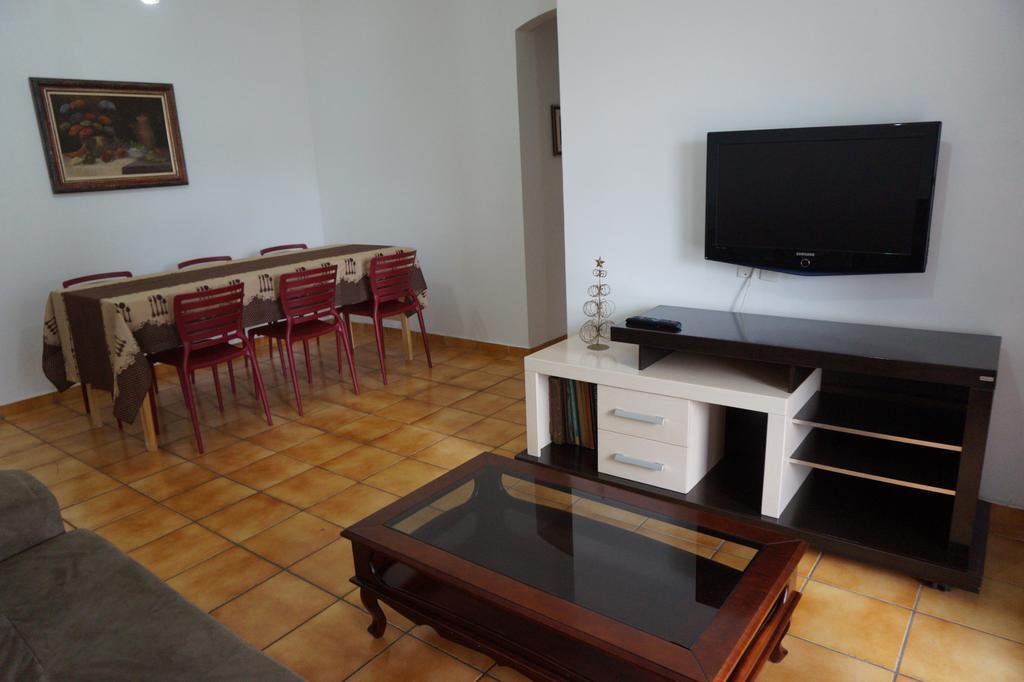 Apartamento Aureo Guenaga Guarujá Szoba fotó